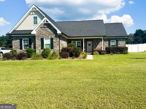 206 Spotted Fawn Rd N, Statesboro, GA 30461