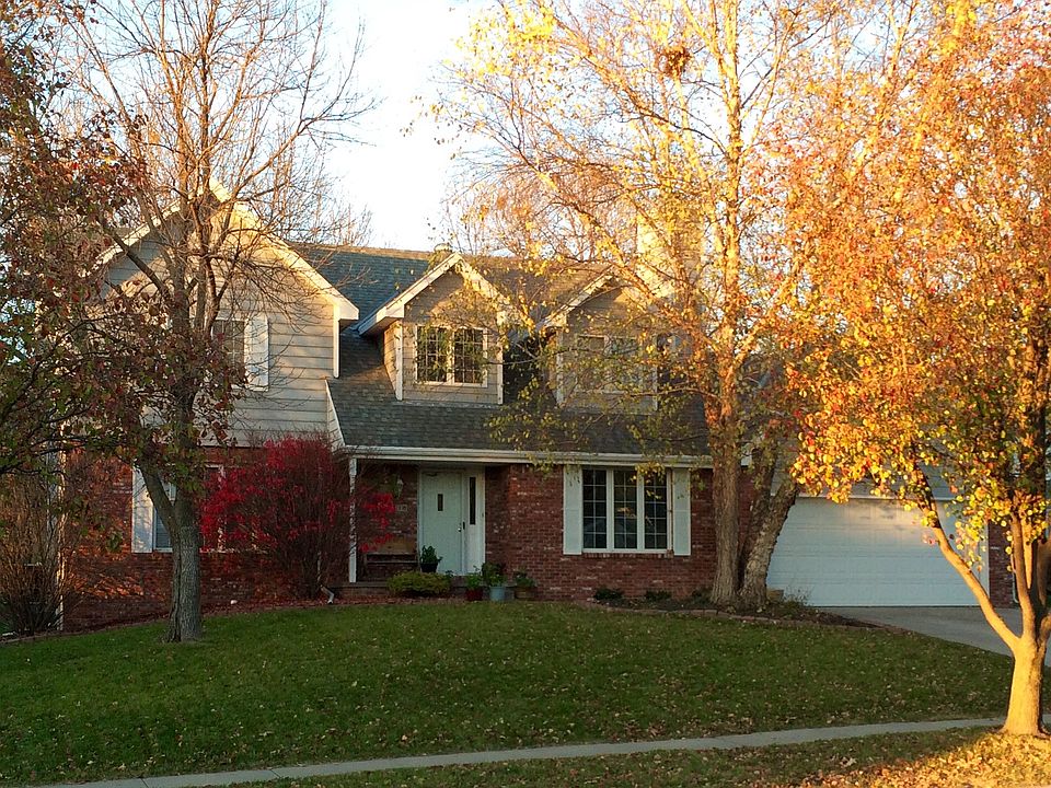 1st image of 7416 Grand Oaks Dr