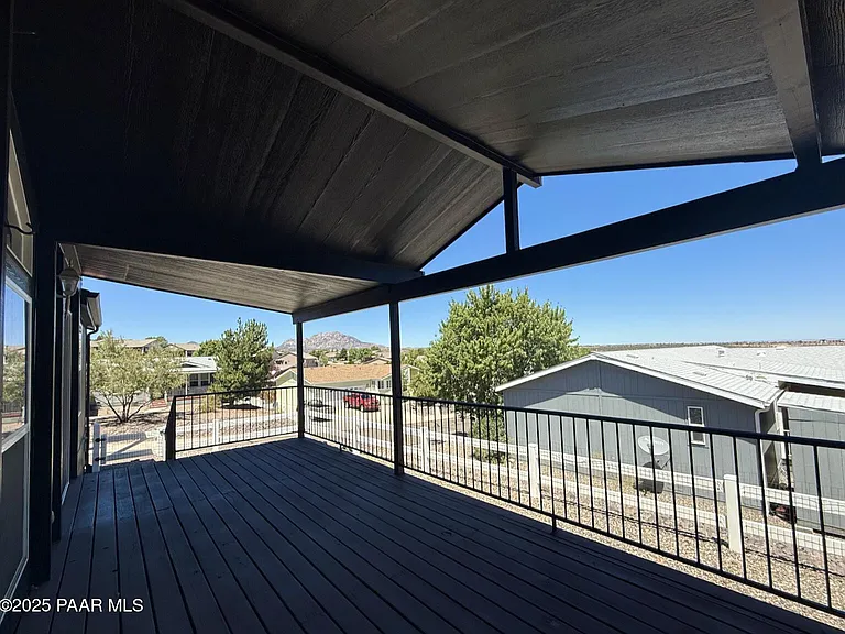 1116 Samantha St — Photo 39