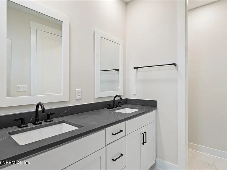 2056 Prudential Dr — Photo 17