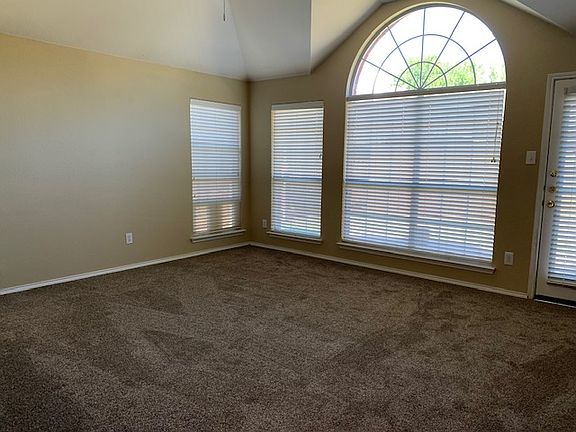 5th image of 11330 Newberry Dr