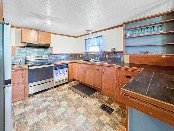 2nd image of 5166 Margaret Ann Lane