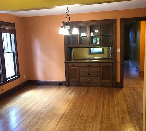 2nd image of 2826 Pleasant Ave #3G