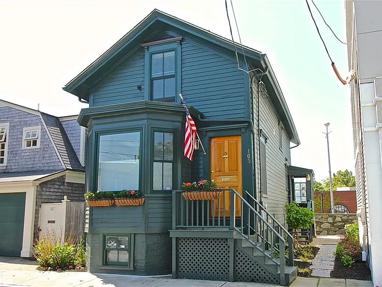 105 John St — Photo 1