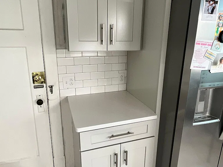 258 N Park Ave #2 — Photo 6