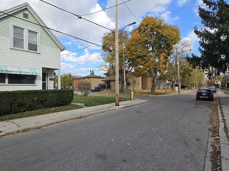 75 Rogers Ave — Photo 15