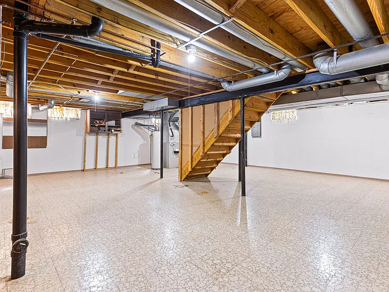 46323 Gainsborough Dr — Photo 39