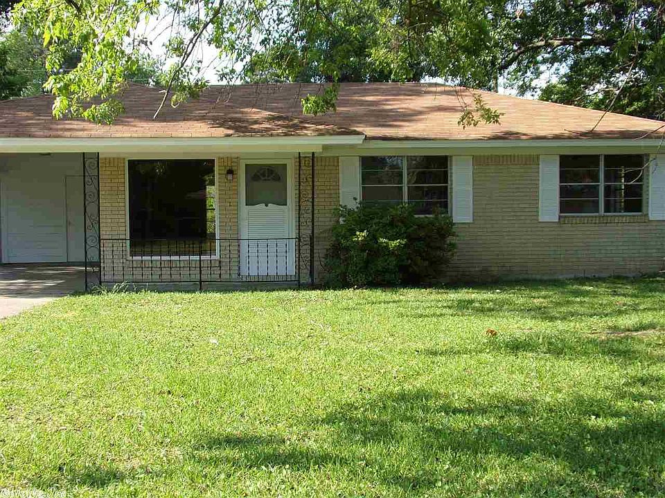 1st image of 2405 Eloise Cir