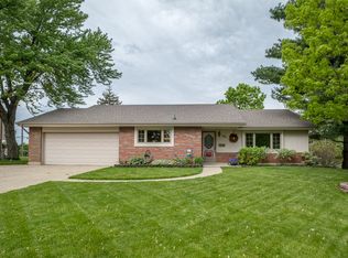 901 Gleneagle Dr, Dayton, OH 45431