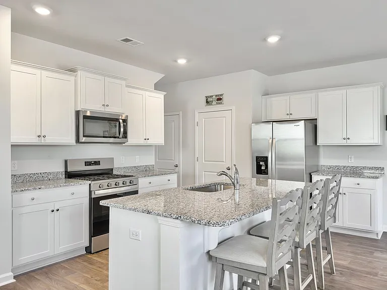 298 Watersglen Dr — Photo 12