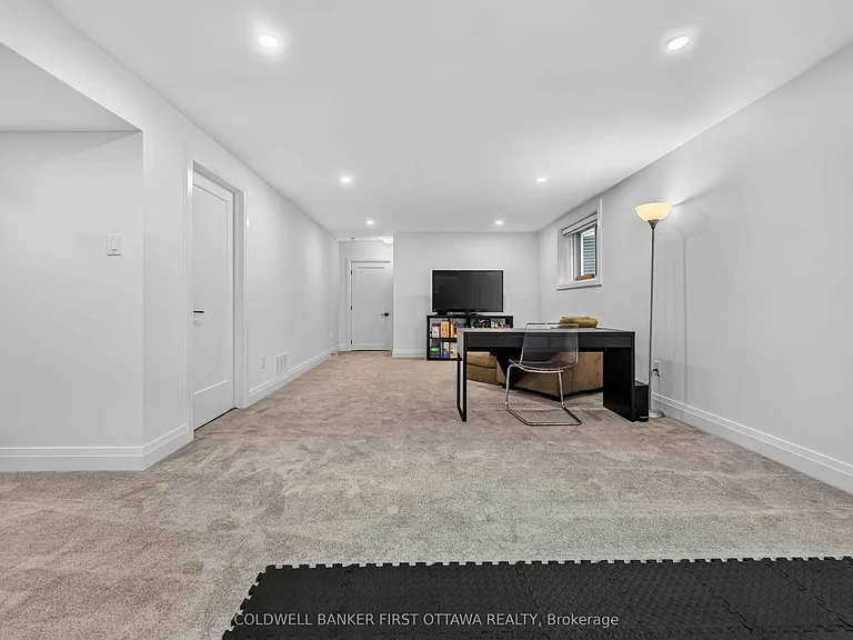 286 Cornice St — Photo 41