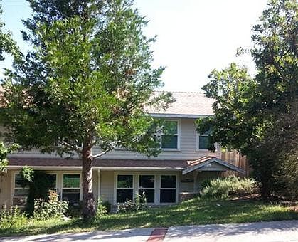 1st image of 221 Cherry Ave