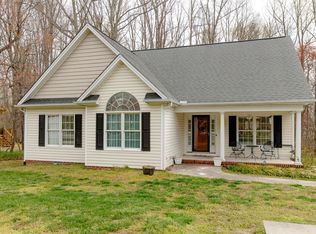 102 Younger Rd, Roxboro, NC 27573