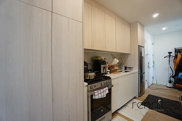 Rented by Rennit Inc. | media 6