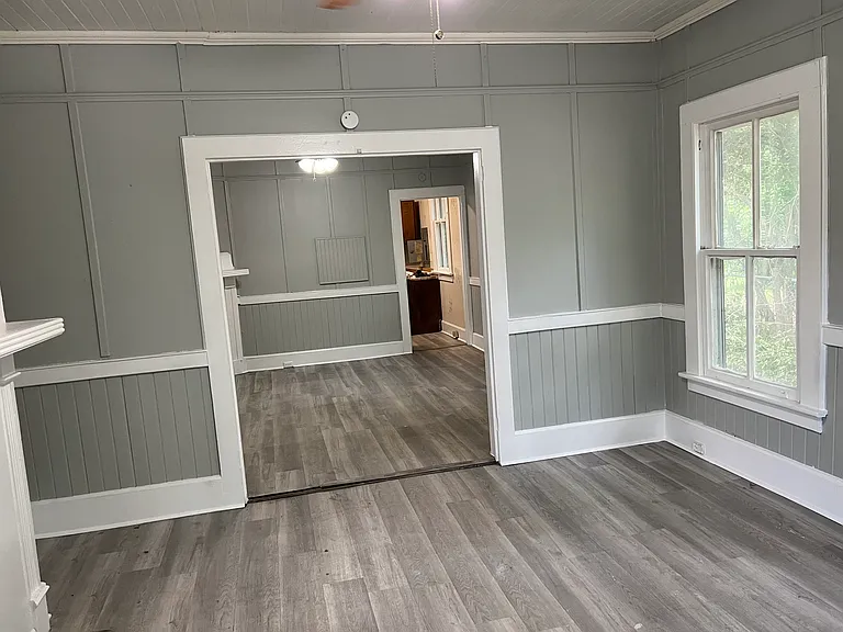 315 Columbia Ave — Photo 6