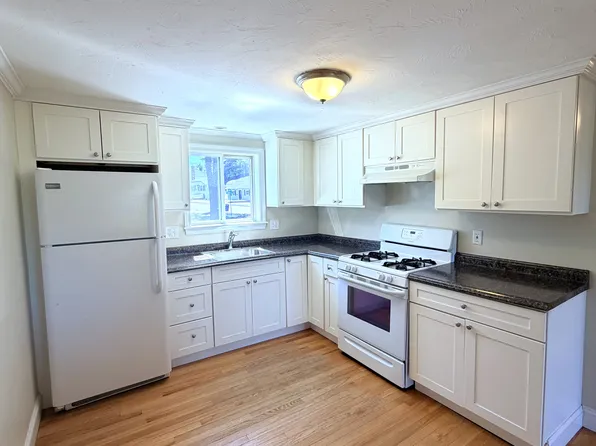 51 Plover Rd #D, Quincy, MA 02169