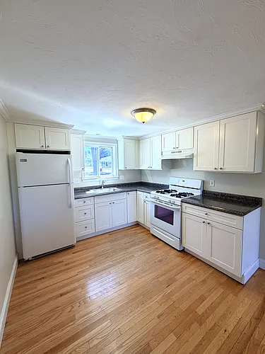 51 Plover Rd #D Photo 1