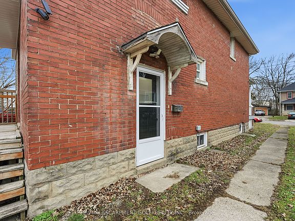 2nd image of 27 Albert St