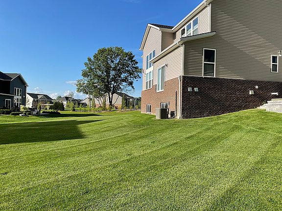4th image of 4210 Farwell Ct