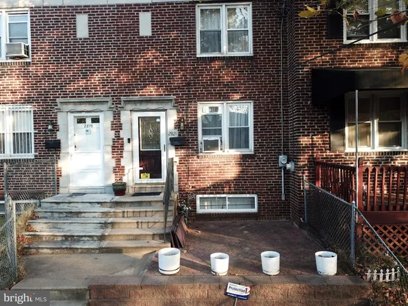2821 Benson St, Camden, NJ 08105