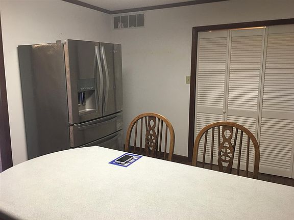 5th image of 194 Circle Dr