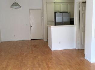 4104 Via Candidiz UNIT 90, San Diego, CA 92130
