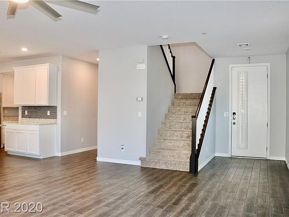 2nd image of 3192 Fern Nook Ave