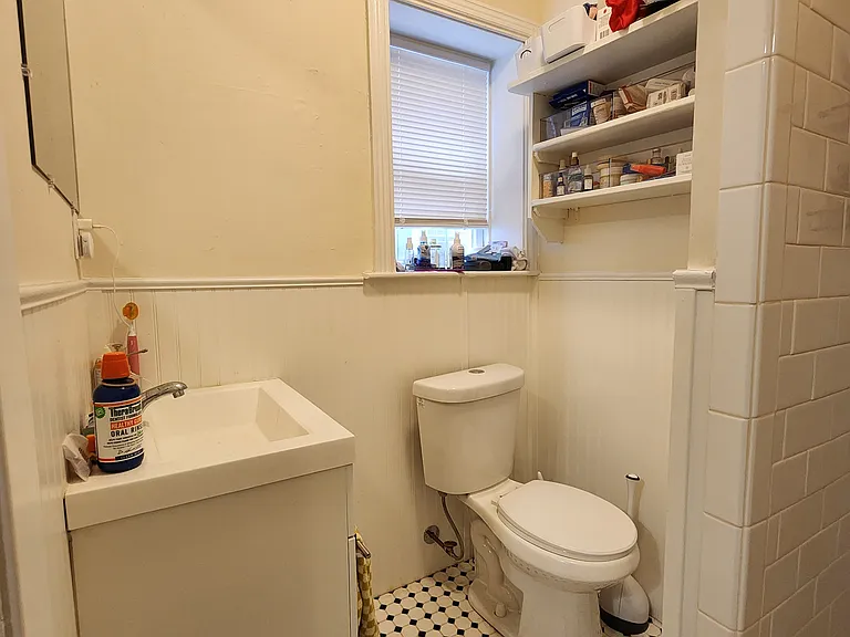 4222 Spruce St #2R — Photo 4