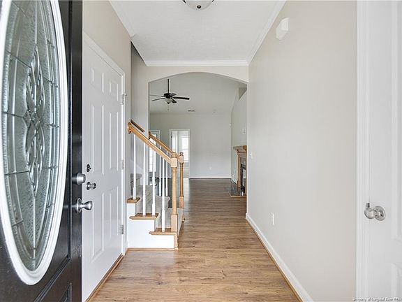 4th image of 203 Crestwood Ln