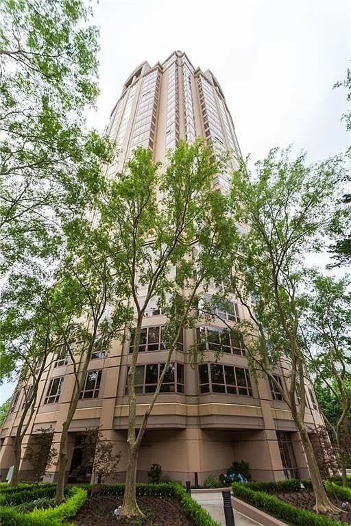 2 bed, 2.0 bath, 1209 sqft, $2,650 — Photo 2