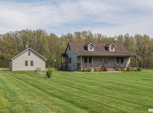 11276 Van Horn Rd, Benton, IL 62812