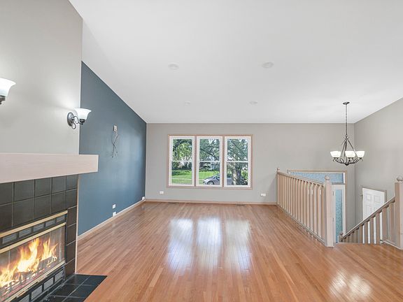 2nd image of 439 E Morse Ave