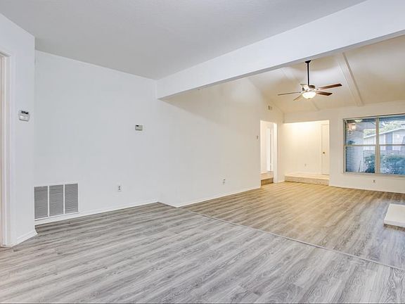 5th image of 13311 Southview Ln