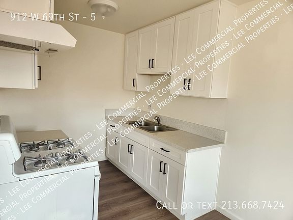 4th image of 912 W 69th St APT 5