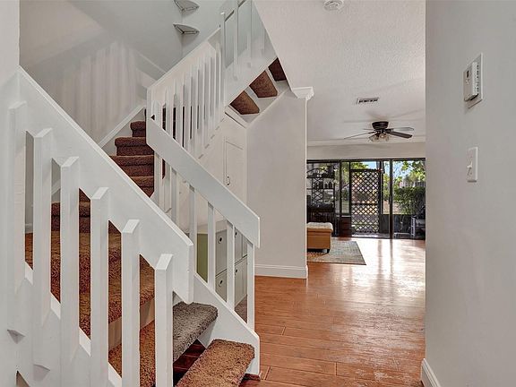 4th image of 4923 NW 82nd Avenue #802