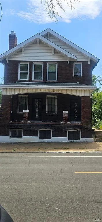 3008 Chippewa St photo 1