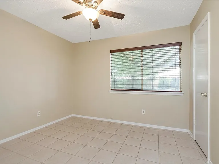 6903 Foxmont Ln — Photo 33