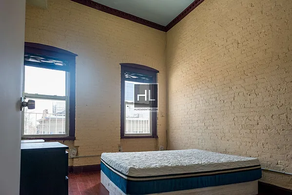 Rented by Highline Residential | media 48