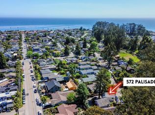 572 Palisades Ave, Santa Cruz, CA 95062
