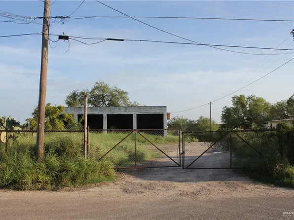 1864 E 5th St, Roma, TX 78584