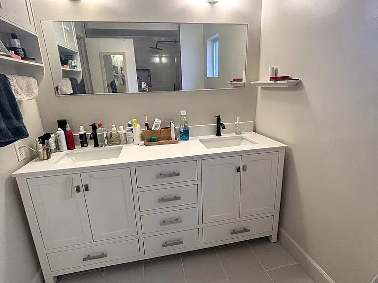 429 E Bellevue Ave — Photo 20