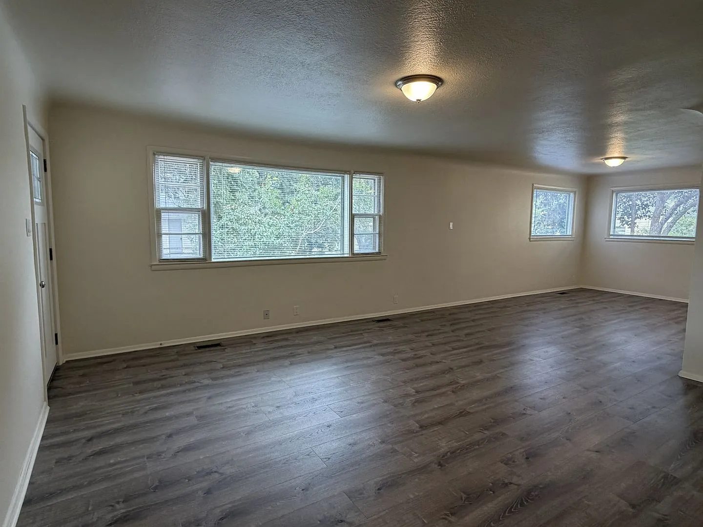 612 Stover St. — Photo 2