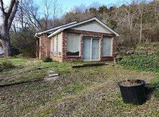 1444 Main St N #B, Carthage, TN 37030