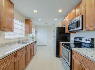 1270 NW 55th Ave, Lauderhill, FL 33313