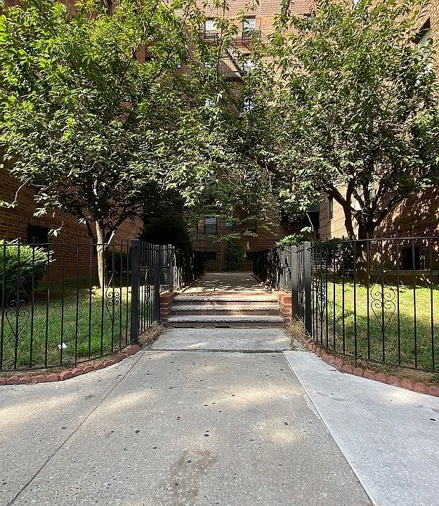 1st image of 4405 Macnish St APT 2F