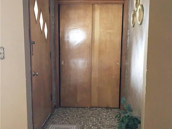2nd image of 262 Richards Dr