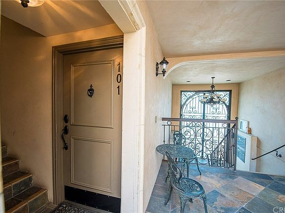 5th image of 4466 Coldwater Canyon Ave APT 101