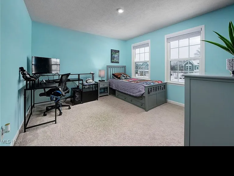 9206 Winfield Ln — Photo 20