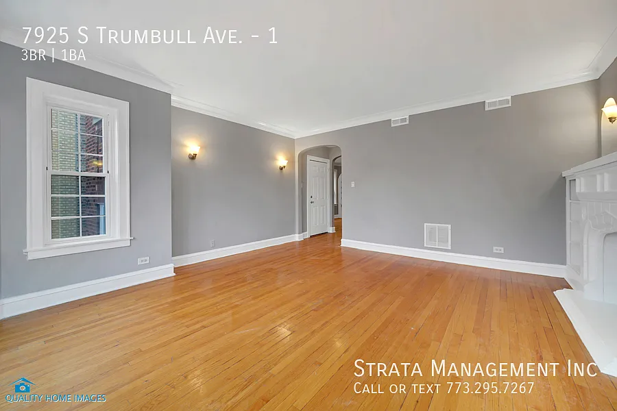 Photo 2 of 12 - 7925 S Trumbull Ave #1 - Chicago, IL Building Photo - 7925 S Trumbull Ave #1