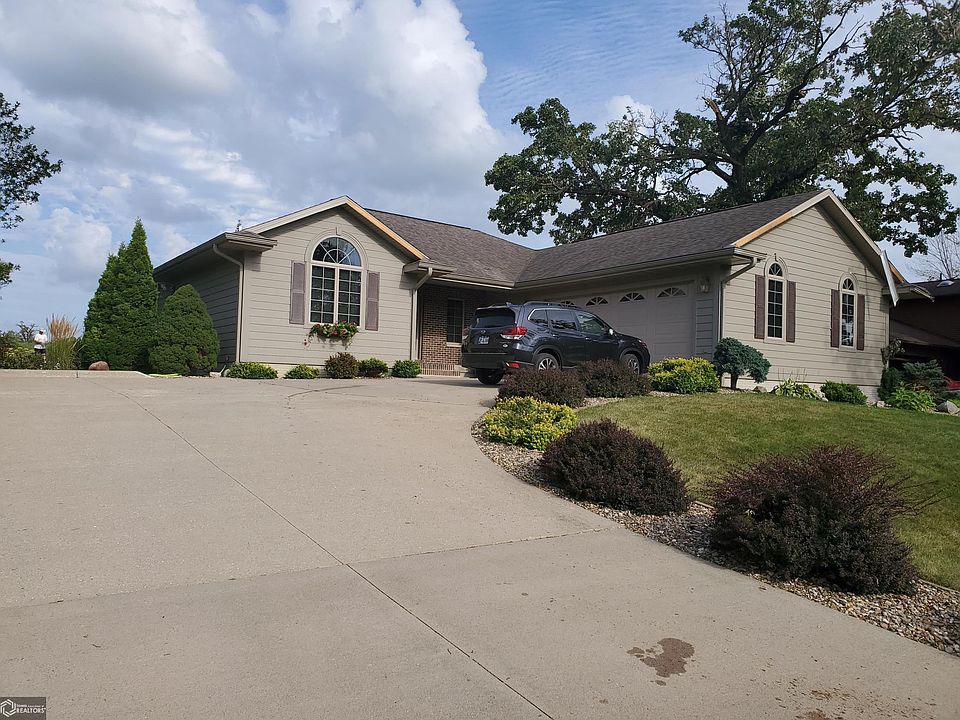 1st image of 1012 Oakland Dr